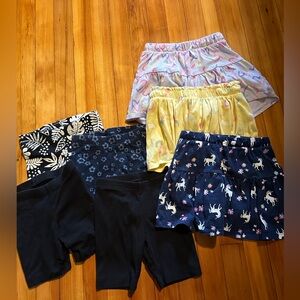 Summer lot XS Girl Size 4-5 - 7 pieces, shorts and skorts